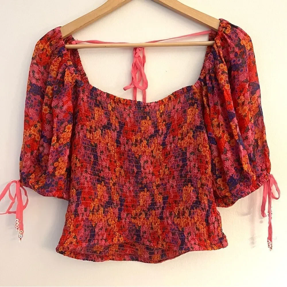 Free People Back On Elbow Puff Sleeve Cropped Top in Pink Floral, Medium NWT